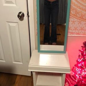 American eagle older style jeans